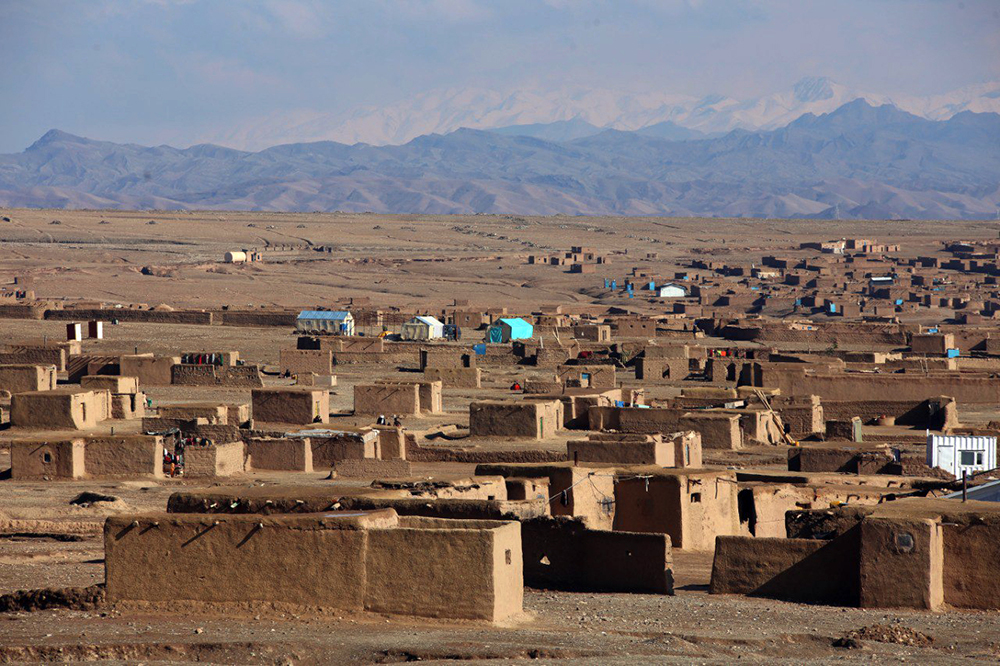 当地时间2022年1月18日，阿富汗赫拉特，当地民众的土坯房景观。
