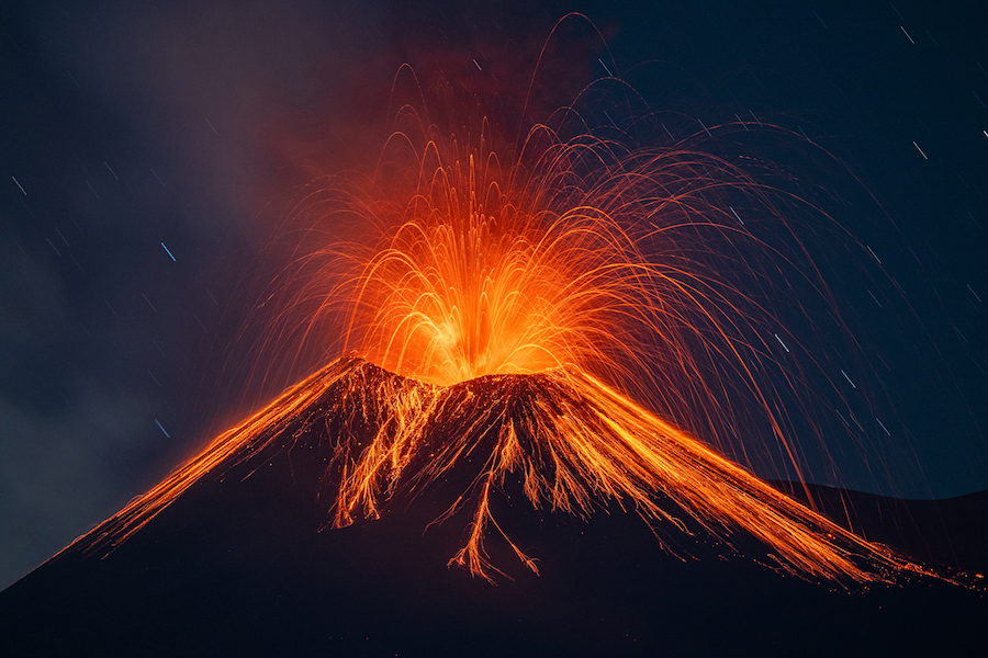 2021年6月17日，埃特纳火山再次喷发。