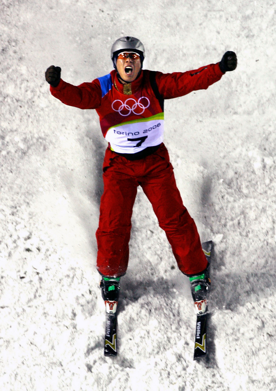 当地时间2006年2月23日,意大利都灵,2006都灵冬奥会男子自由式滑雪