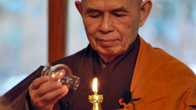 “正念的导师”一行禅师在越南示寂，享年95岁