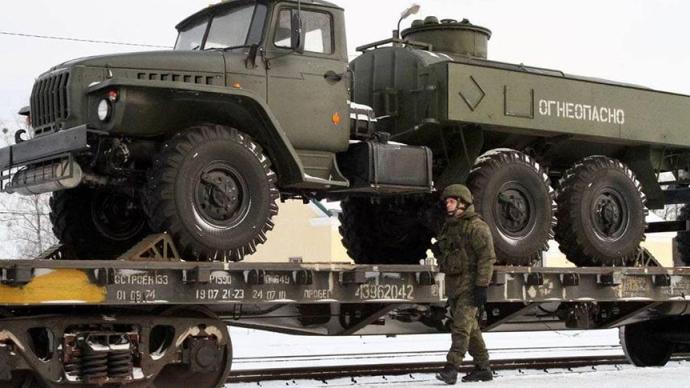 白俄罗斯国防部：一列搭载俄罗斯军人和装备火车抵达该国