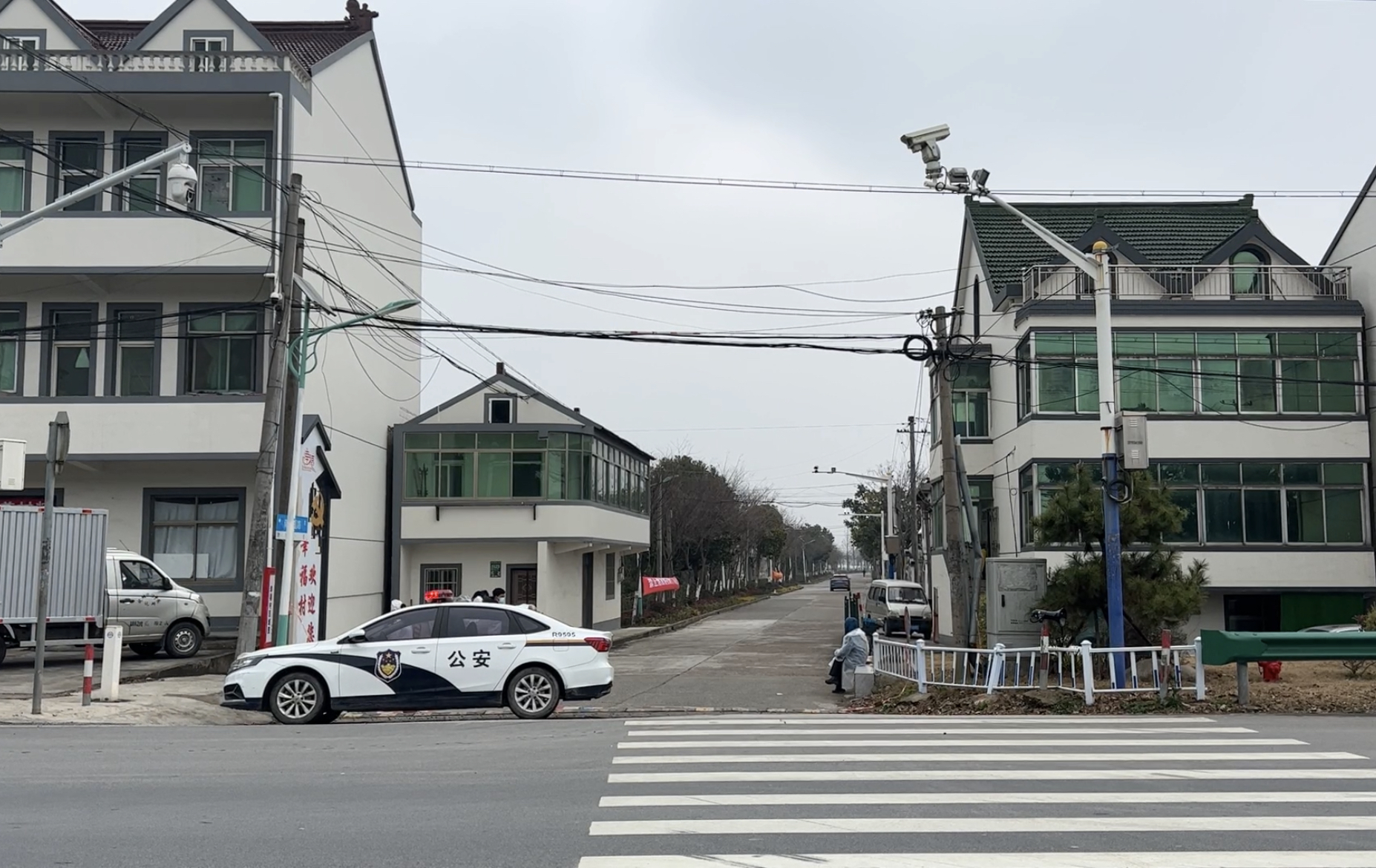 将奉贤区奉城镇幸福村8组列为中风险地区,上海市其他区域风险等级不变