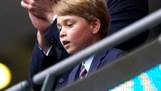 王室的烦恼：英国威廉王子称8岁的儿子“沉迷”电子游戏