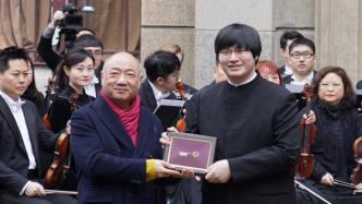 史上首位首席客座指挥，上海歌剧院为何选择了俞潞？