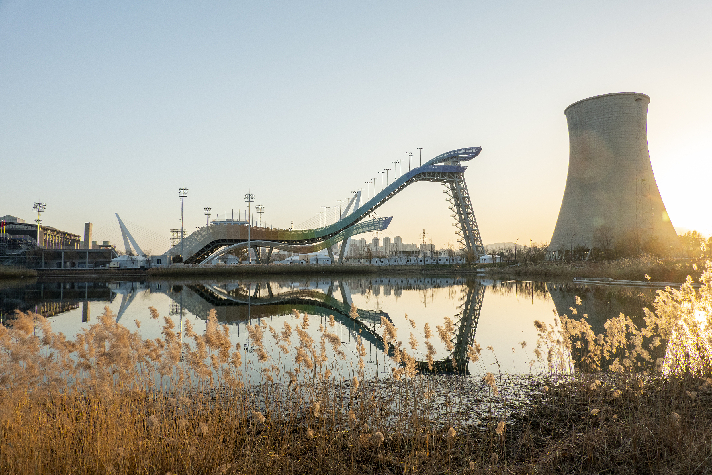 深一度付出与离开回归与新生冬奥首钢园承载北京记忆