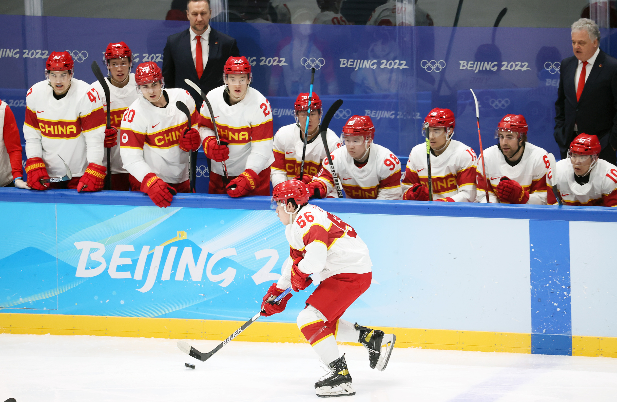 中国男子冰球历史首登冬奥舞台08不敌美国队