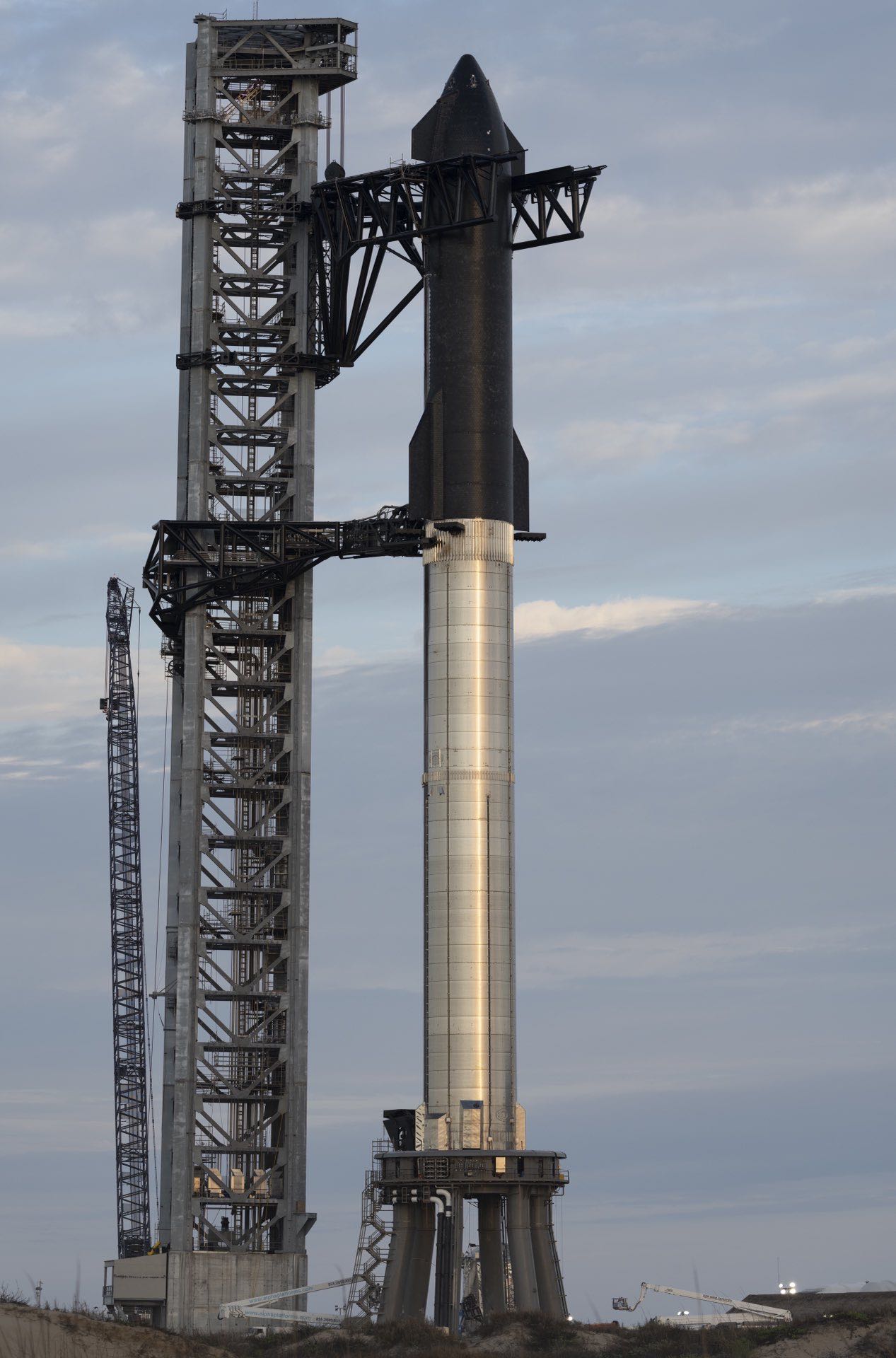 马斯克：SpaceX星际飞船下周首次高空试飞，三分之一成功率_凤凰网