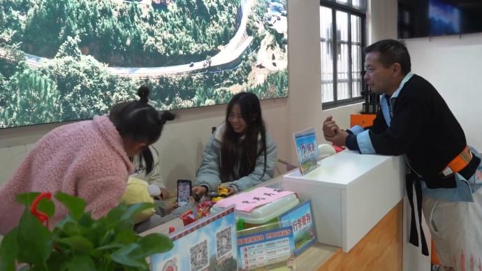 新春走基層丨直過民族的生活變化