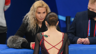 瓦利耶娃教练被巴赫批冷漠，克宫：正是其严厉让俄选手赢奖牌