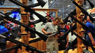 美国枪支案频发，一企业竟推出儿童版半自动步枪