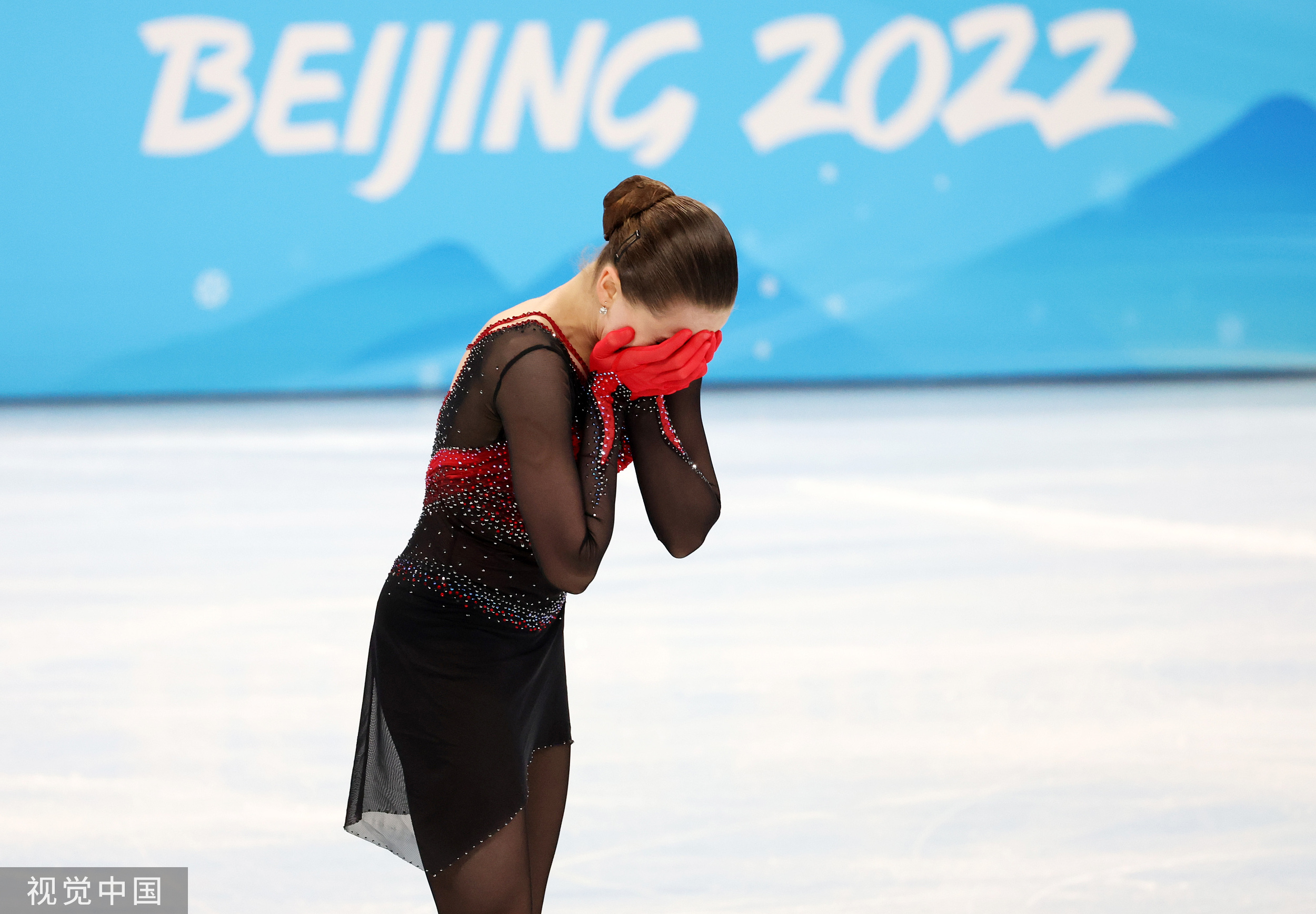 在17日晚进行的冬奥会花滑女单自由滑中,俄罗斯奥运队选手谢尔巴科娃