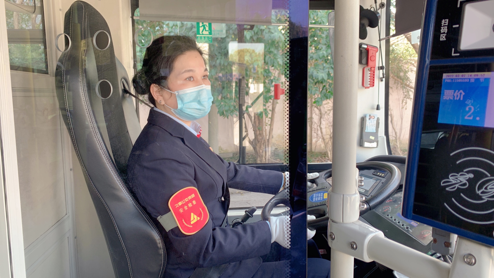 为什么在上海坐公交车遇到女司机是件幸运的事有数据有故事