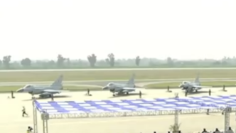 首批6架歼10CE正式接装，巴基斯坦总理出席仪式