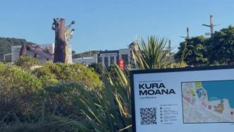 新西兰艺术节在惠灵顿举行，巨型“壁虎”在城中出没