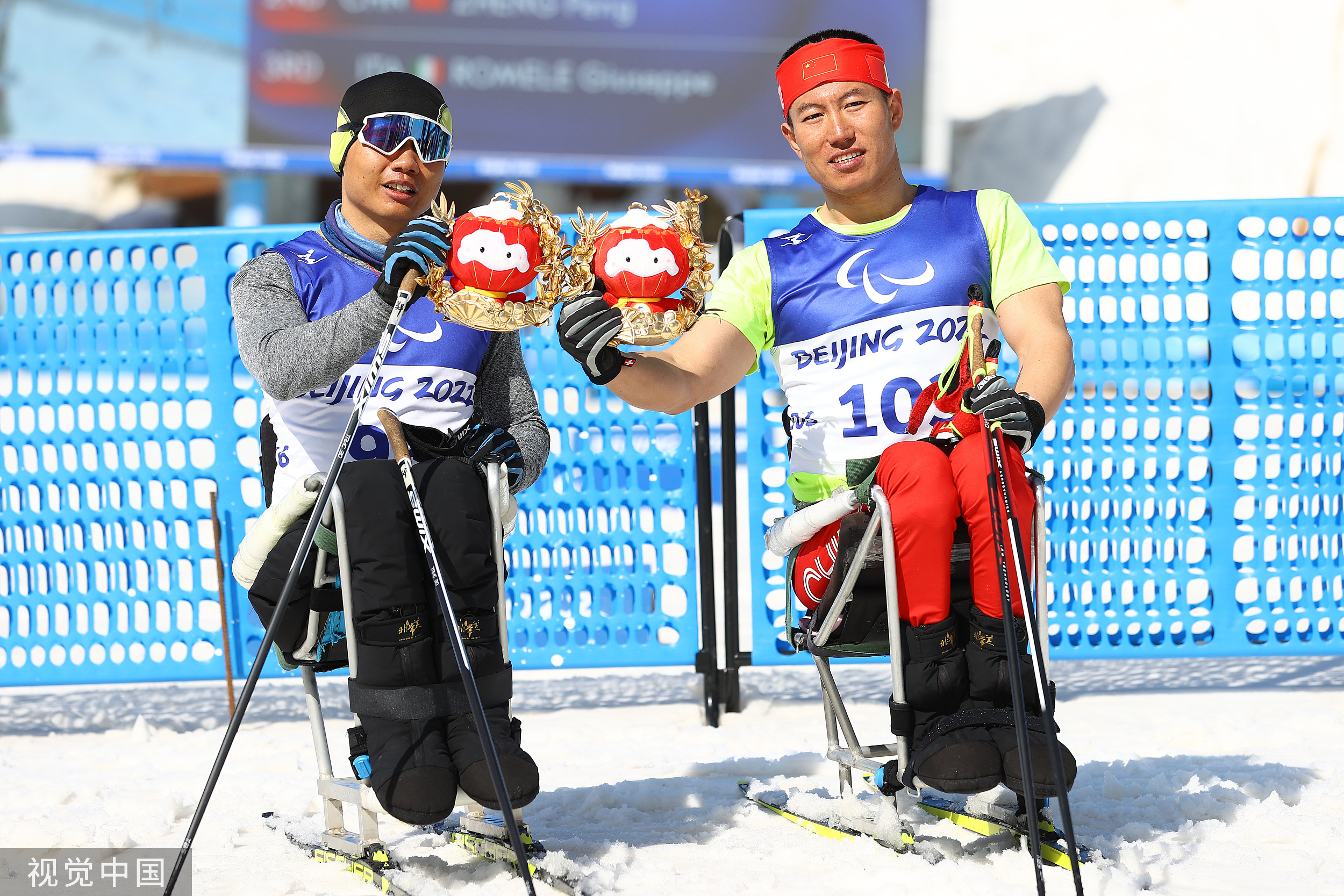 冬殘奧會越野滑雪男子中距離坐姿,毛忠武,鄭鵬(左)包攬金銀.