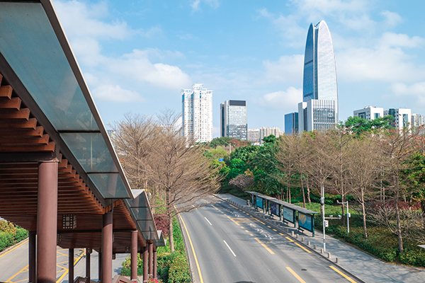 2022年3月14日,實行公車,地鐵停運首日,深圳南山區原南頭關,深南北環