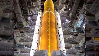 NASA巨型登月火箭终于前往发射台了