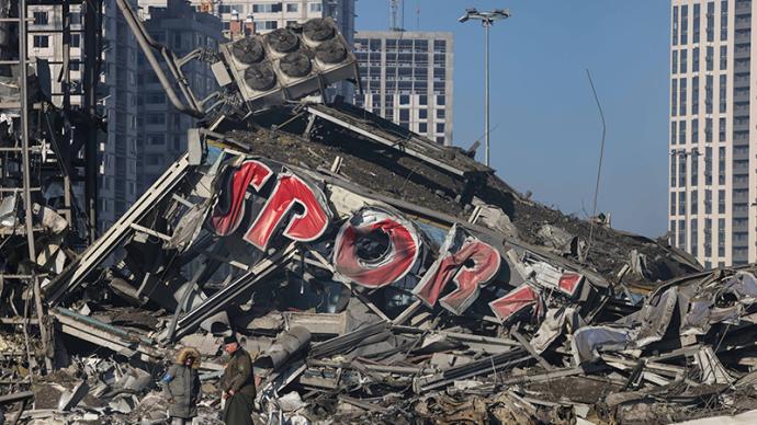 俄乌冲突一月记 持续的 闪击 磨蹭的和谈以及外溢的战争阴云