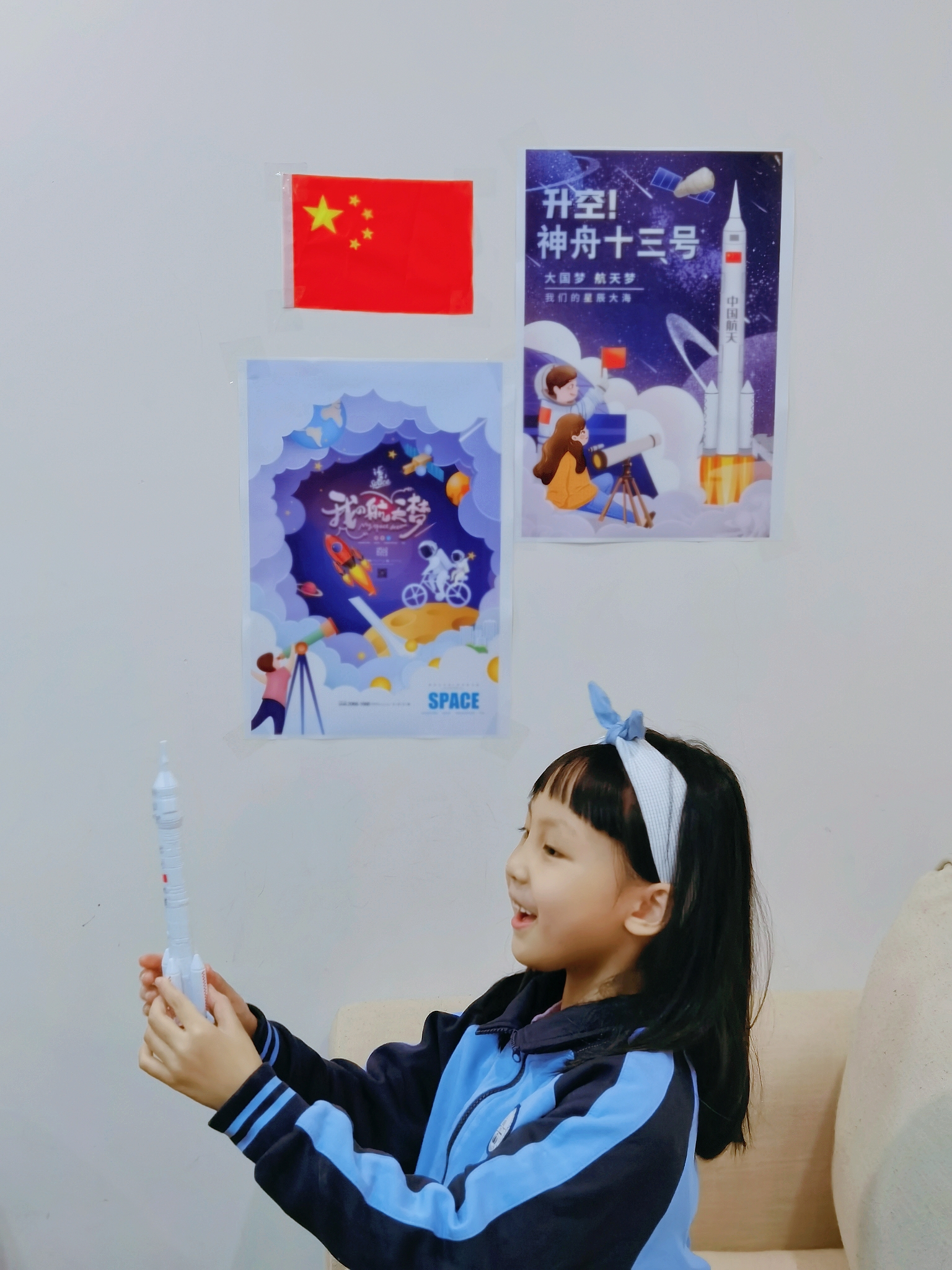 观看世界最高的天宫课堂，上海中小学的线上学习方案脑洞大开