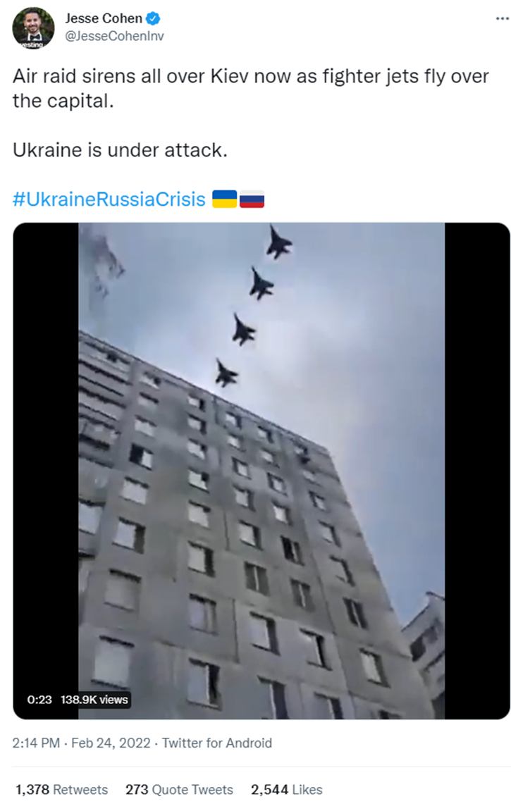 推特上“俄军机飞过基辅上空”视频截图。