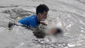 抚州一5岁男孩不慎落湖，陌生人将其救起后转身离开