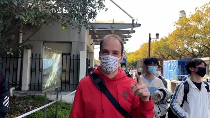 妈妈，请放心！叙利亚小伙每天和妈妈通话讲述中国抗疫