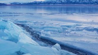 瞰见｜新疆赛里木湖的“蓝冰拼图”