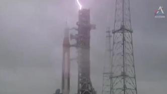 NASA太空发射系统测试期间遭雷击