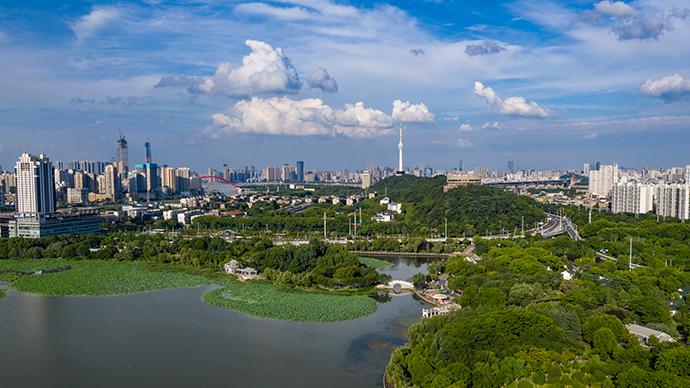 新城市志｜武汉年增120万人，新一线城市的进击