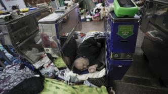 早安·世界｜乌克兰哈尔科夫，平民在地铁站避难生活超一个月