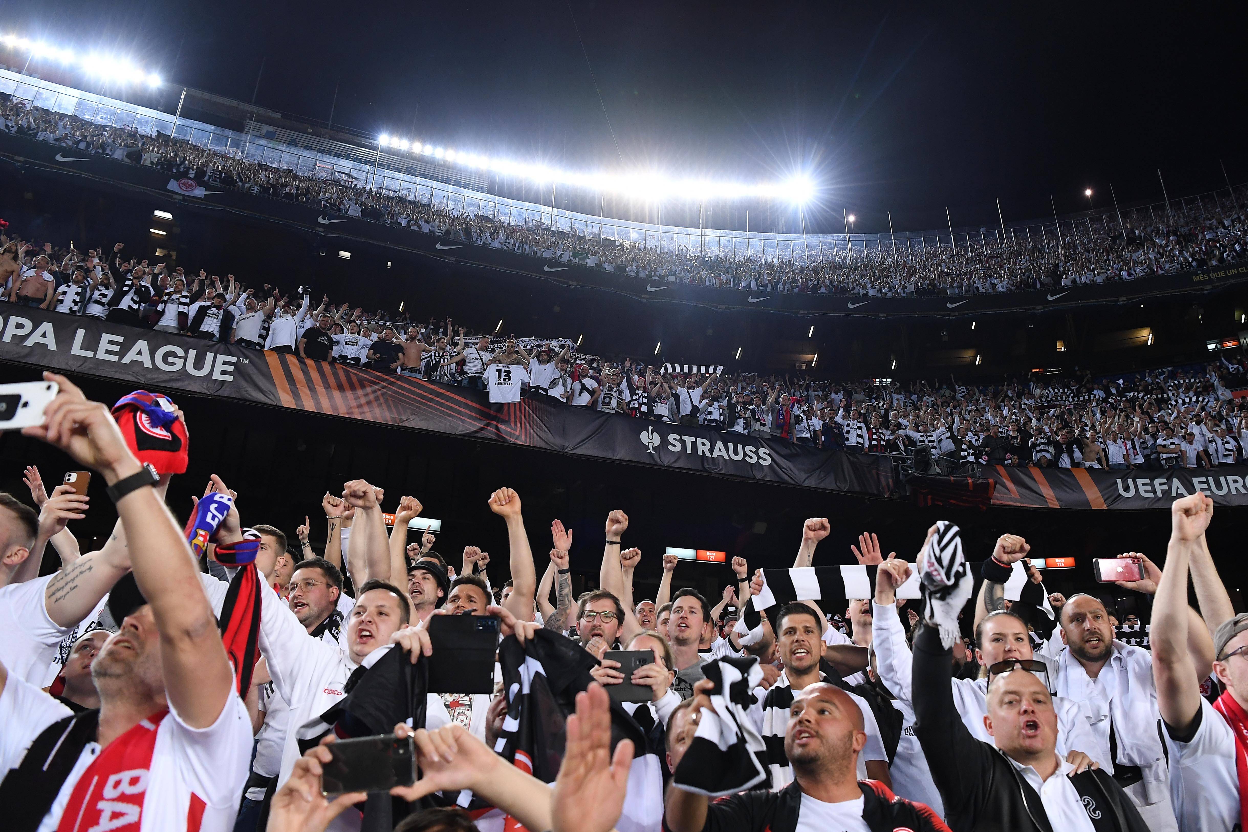 体坛联播｜巴萨国际比赛门票禁止转让，广厦再胜上海拿到赛点