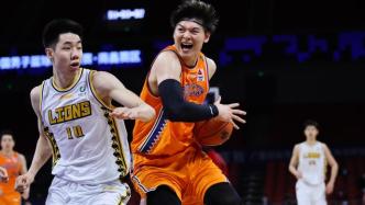 体坛联播｜巴萨国际比赛门票禁止转让，广厦再胜上海拿到赛点