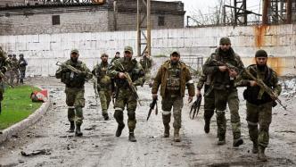 早安·世界｜顿巴斯之战打响，乌克兰总统称俄军已开始进攻
