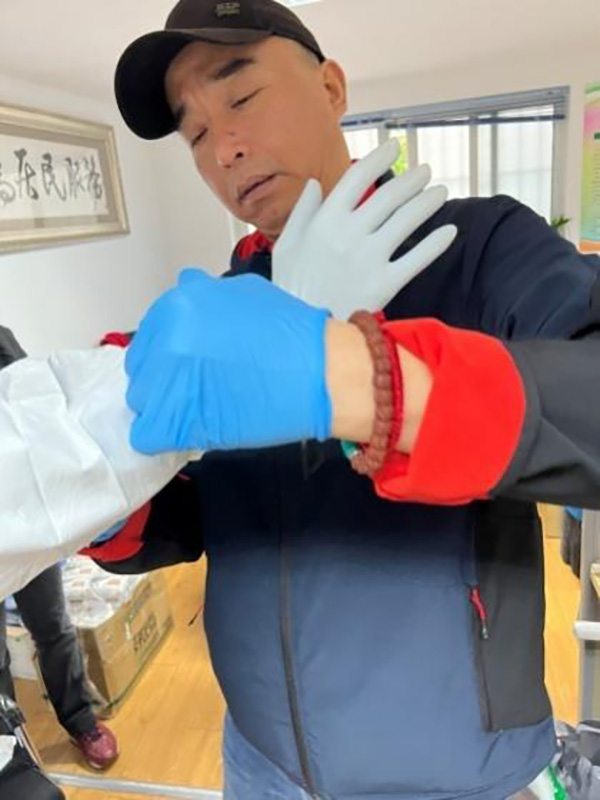 "哥哥"章德明的口头禅是:我还有三个月就退休.