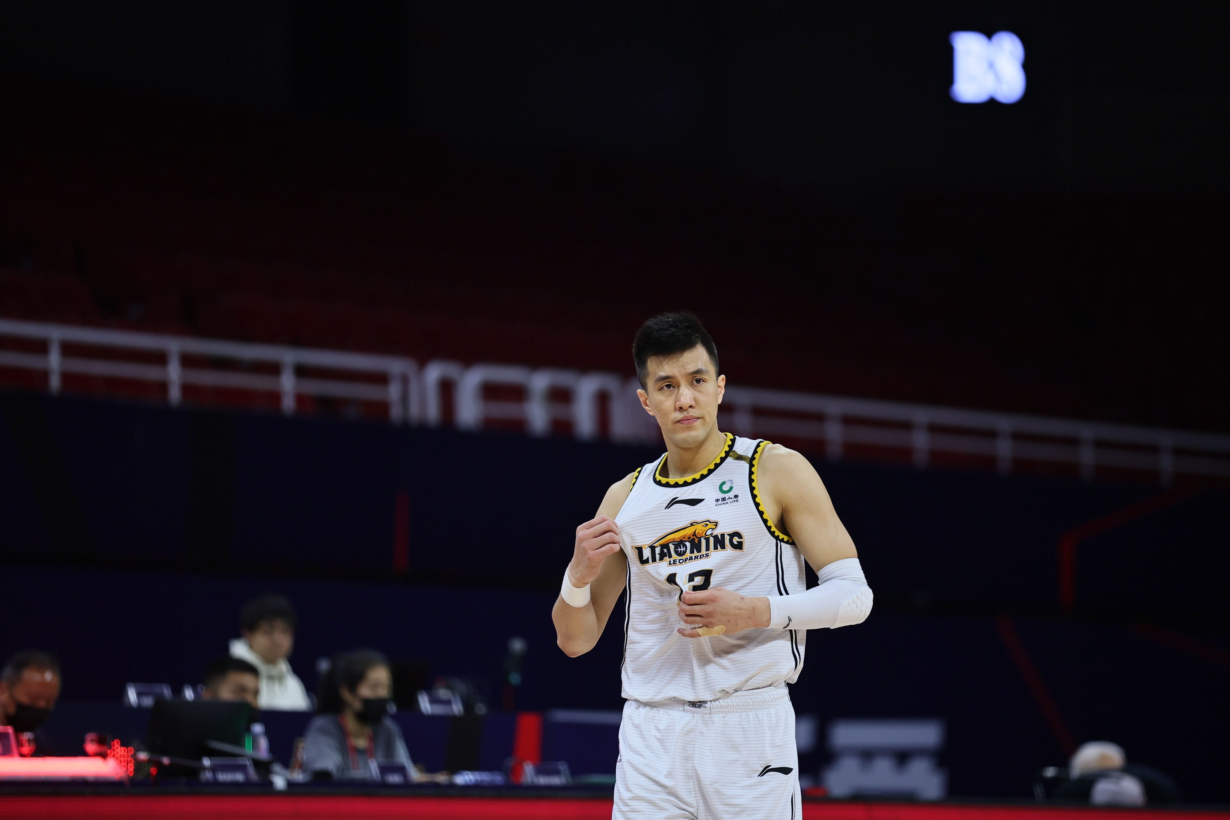 郭艾伦第二场比赛仅得4分.