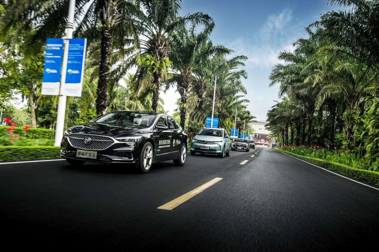 年会"唯一指定贵宾用车"赞助商,上汽通用汽车带来了由别克君越艾维亚