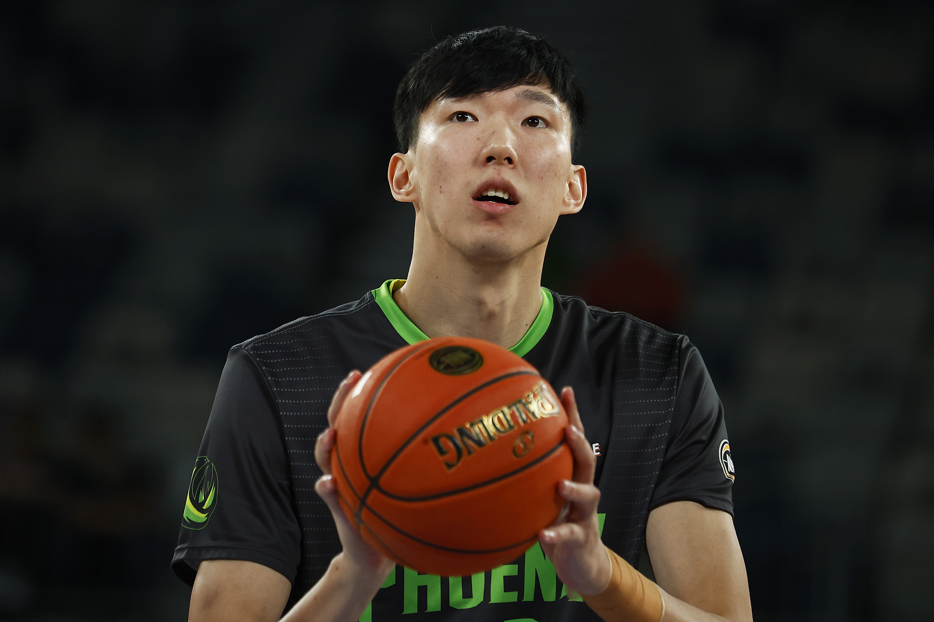 今日图集：中国男篮内线球员周琦-直播吧zhibo8.cc