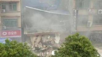 湖南消防：长沙建筑垮塌现场陆续有人员被救出