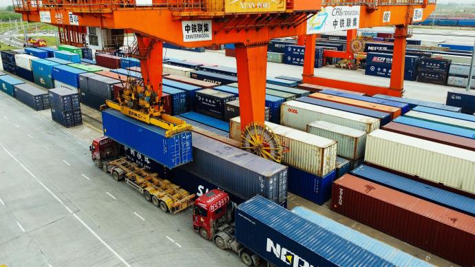 國鐵集團：4月累計發送貨物3.3億噸，同比增10.1%?