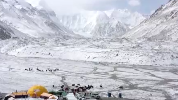 視頻｜珠峰科考團隊前往6300米到6500米采集雪樣