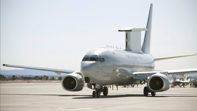 讲武谈兵｜“备胎”的逆袭：美国空军采购E-7预警机