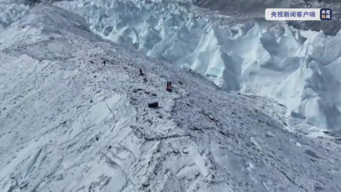 “巔峰使命”珠峰科考啟動登頂行動，今晚抵達7028米營地