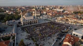 土耳其科尼亚庆祝穆斯林节日开斋节