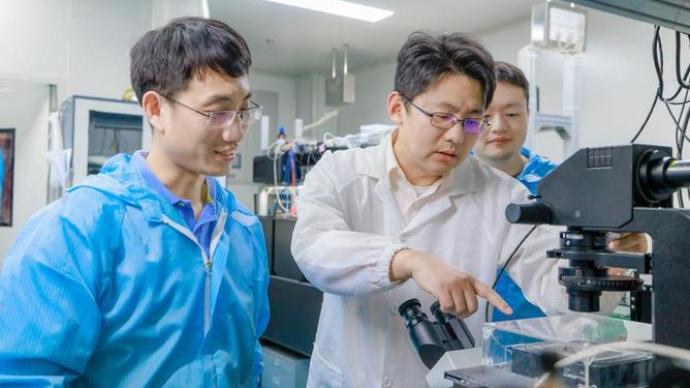 奋进新征程，建功新时代•我们的新时代｜这才是“天团”！那些与量子“纠缠”的青年科学家