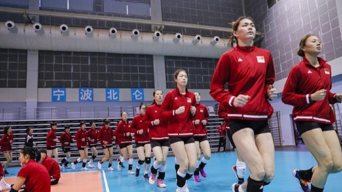 中国女排世界联赛24人名单公布：王梦洁回归，00后7人