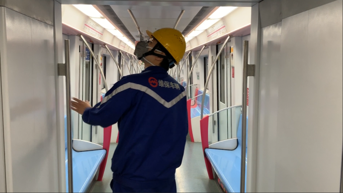 上海地铁做好逐步恢复运营的准备，正进行调试演练压力测试