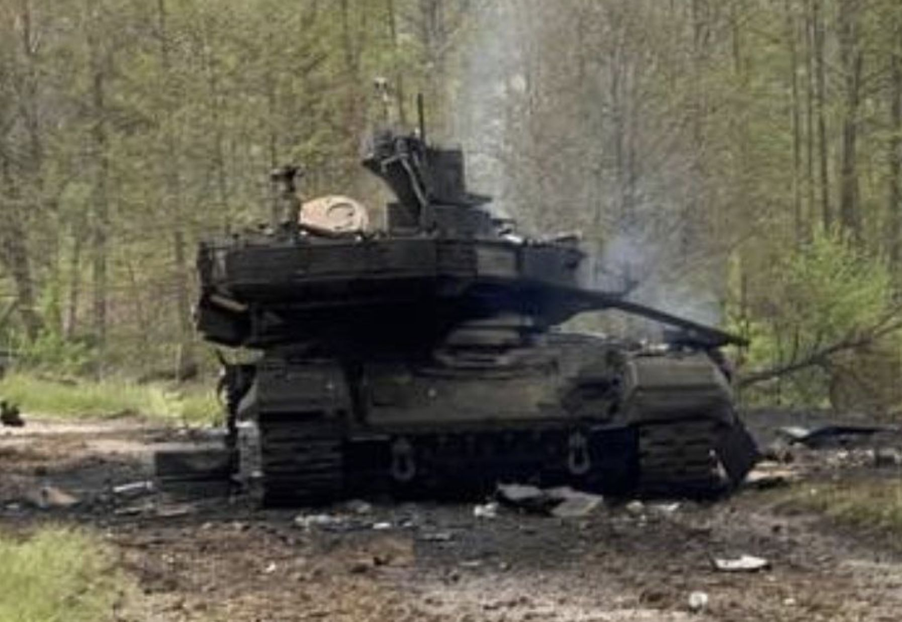 俄现役最先进坦克——T-90M也难逃厄运。