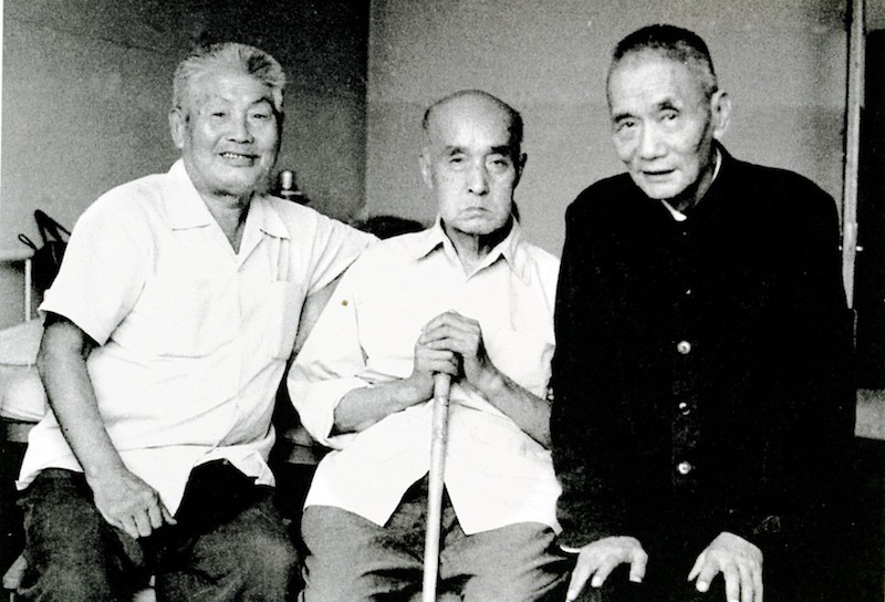 萧军、胡风、聂绀弩（左起）摄于1984年