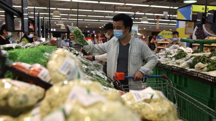 上海超市回归：每半小时放250人，客流是疫情前7成