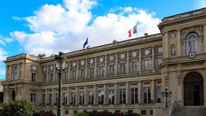 俄罗斯驱逐34名法国驻俄外交人员，法外交部：强烈谴责